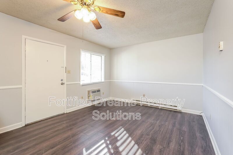 Building Photo - 4368 Ogburn Ave