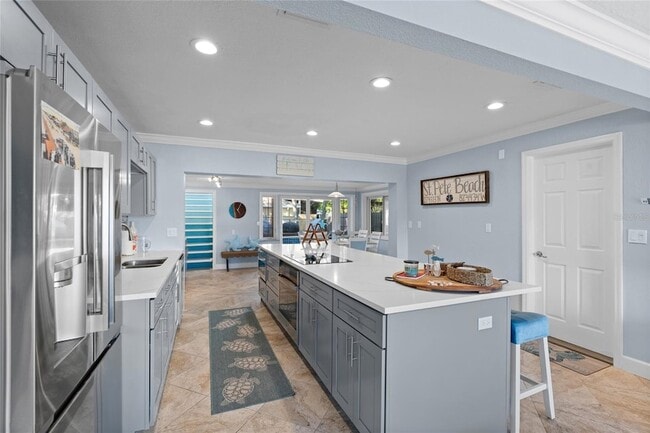 Building Photo - 284 44th Ave