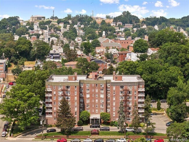 Building Photo - 125 Bronx River Rd