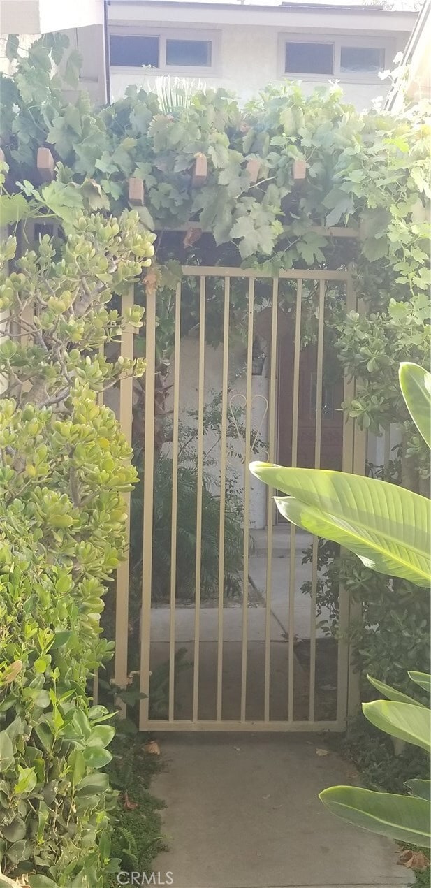 Building Photo - 2638 Mangrove Way