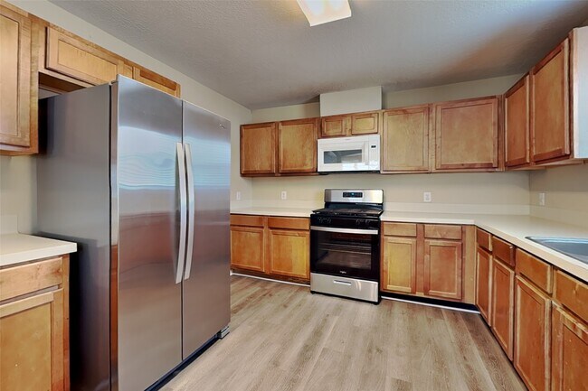 Building Photo - 6530 Portlick Dr