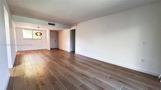 Building Photo - 8415 SW 107th Ave