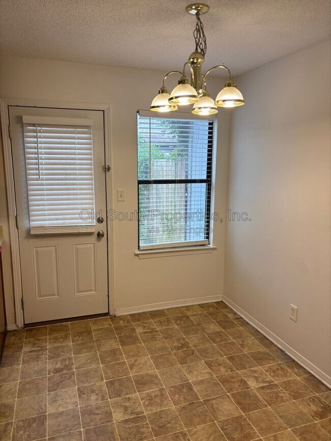 Building Photo - 6427 Lanier Dr
