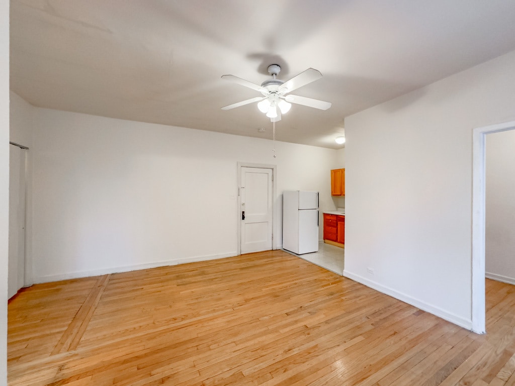 Building Photo - 1055 W George St