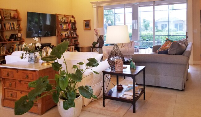 Building Photo - 5327 Solway Dr