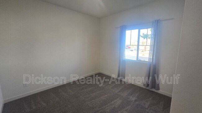 Building Photo - 7571 Grassy Plns Dr