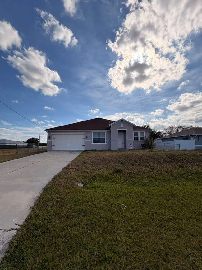 Building Photo - 1826 NW 15th Terrace