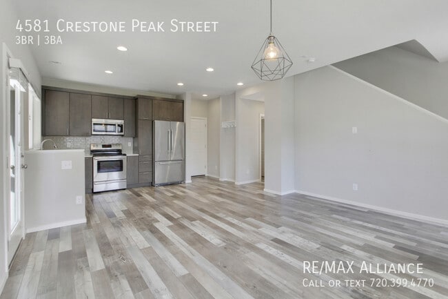 Building Photo - 4581 Crestone Peak St