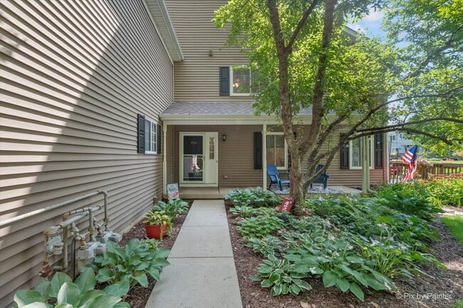 Building Photo - 453 Village Creek Dr