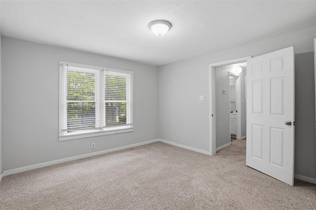 Building Photo - 507 E Heron St