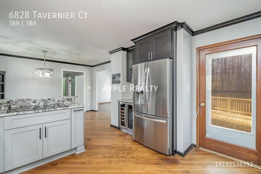 Building Photo - 6828 Tavernier Ct