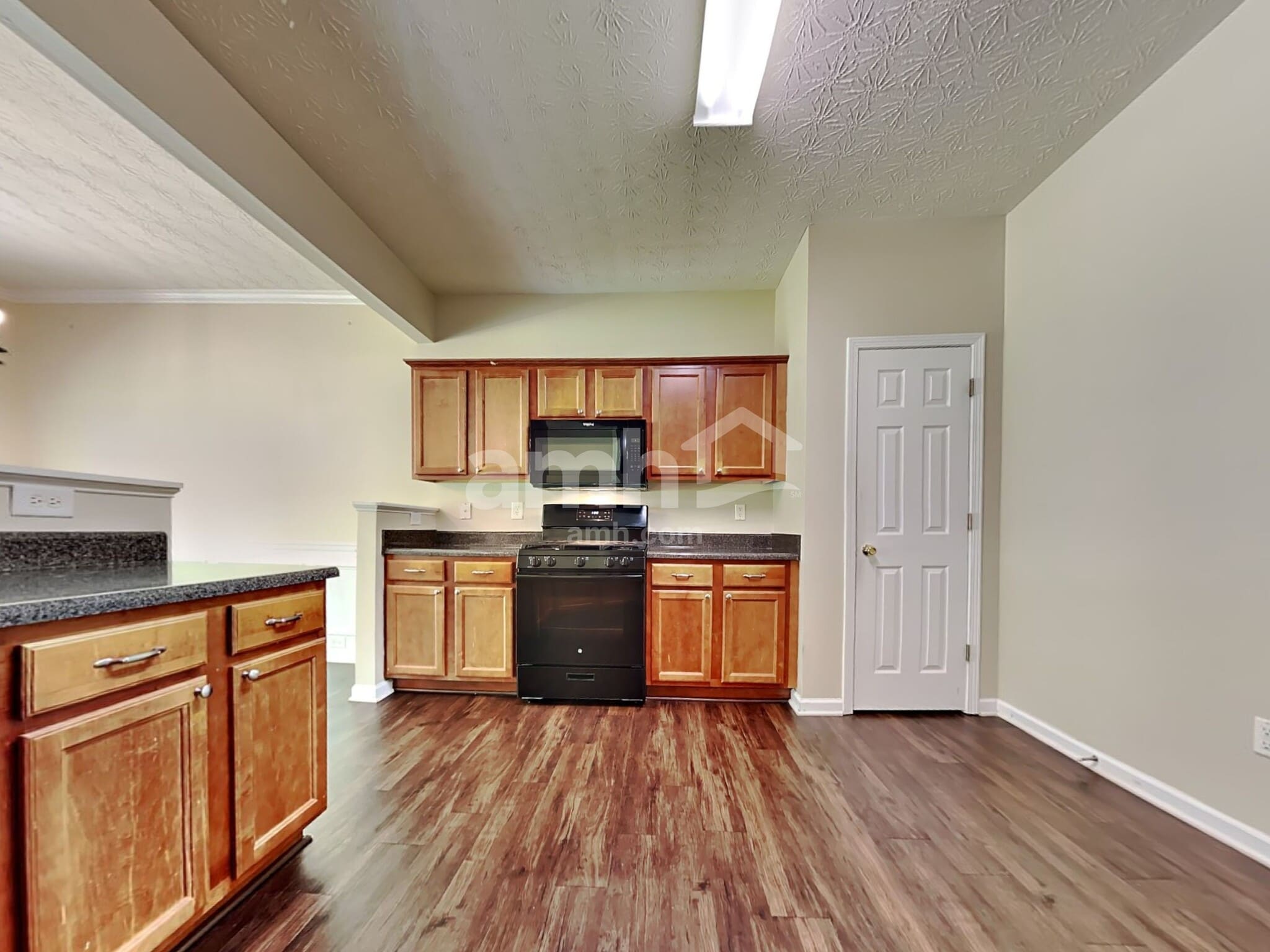 Building Photo - 311 Barberry Pl