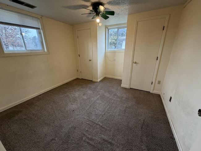 Building Photo - 6825 N Brown Station Dr