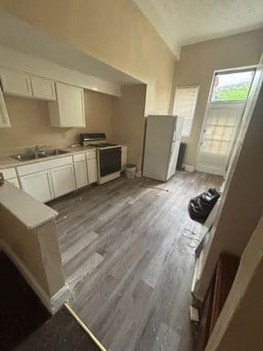 Building Photo - 392 E 147th St