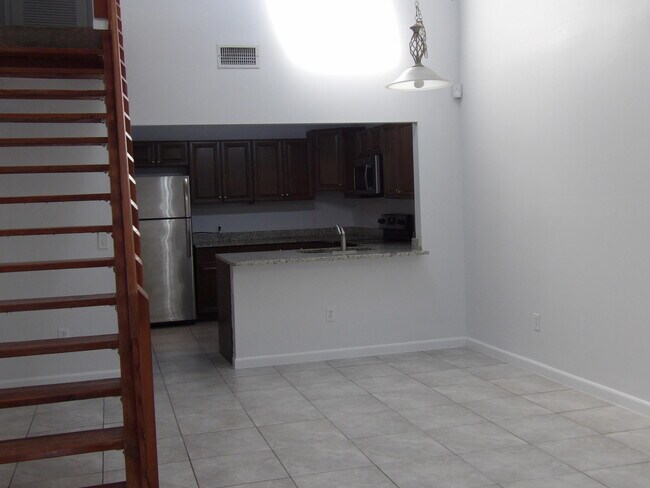 Building Photo - 4132 Palm Bay Cir