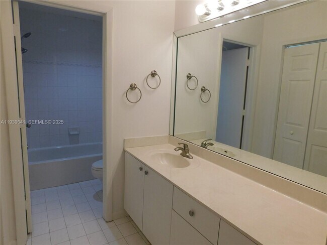 Building Photo - 9688 SW 138th Ave