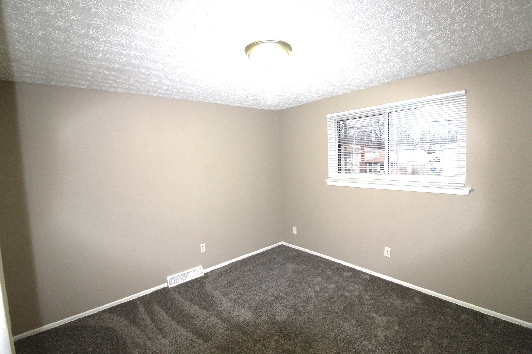 Building Photo - 2514 Lipton Rd