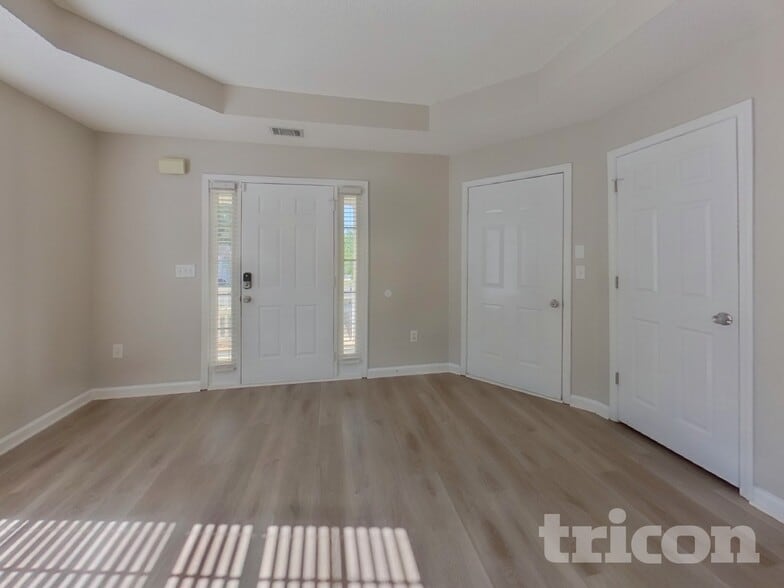 Building Photo - 4059 Angels Dr