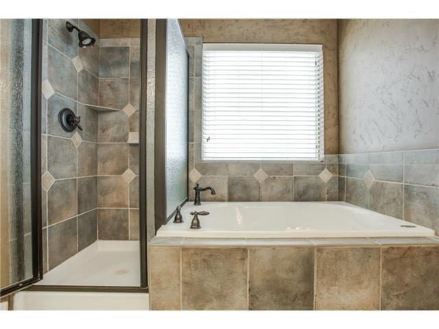 Building Photo - 7616 Jennifer Ln