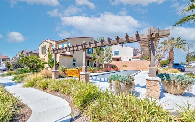 Building Photo - 9795 Ardisia St
