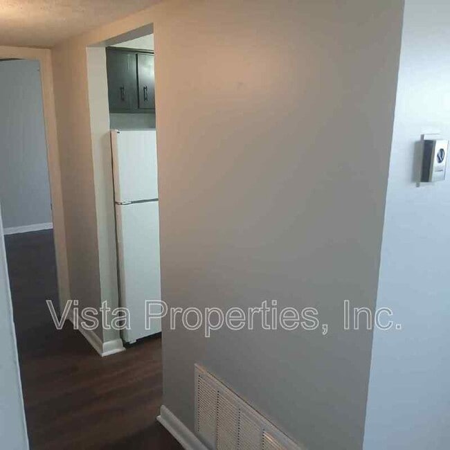 Building Photo - 1603 Gagel Ave