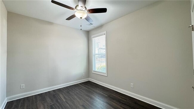 Building Photo - 750 Fieldcrest Park Ln