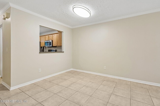 Building Photo - 7623 Baymeadows Cir W