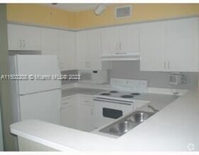 Building Photo - 2 br, 2 bath Condo - El-ad Enclave At Miramar