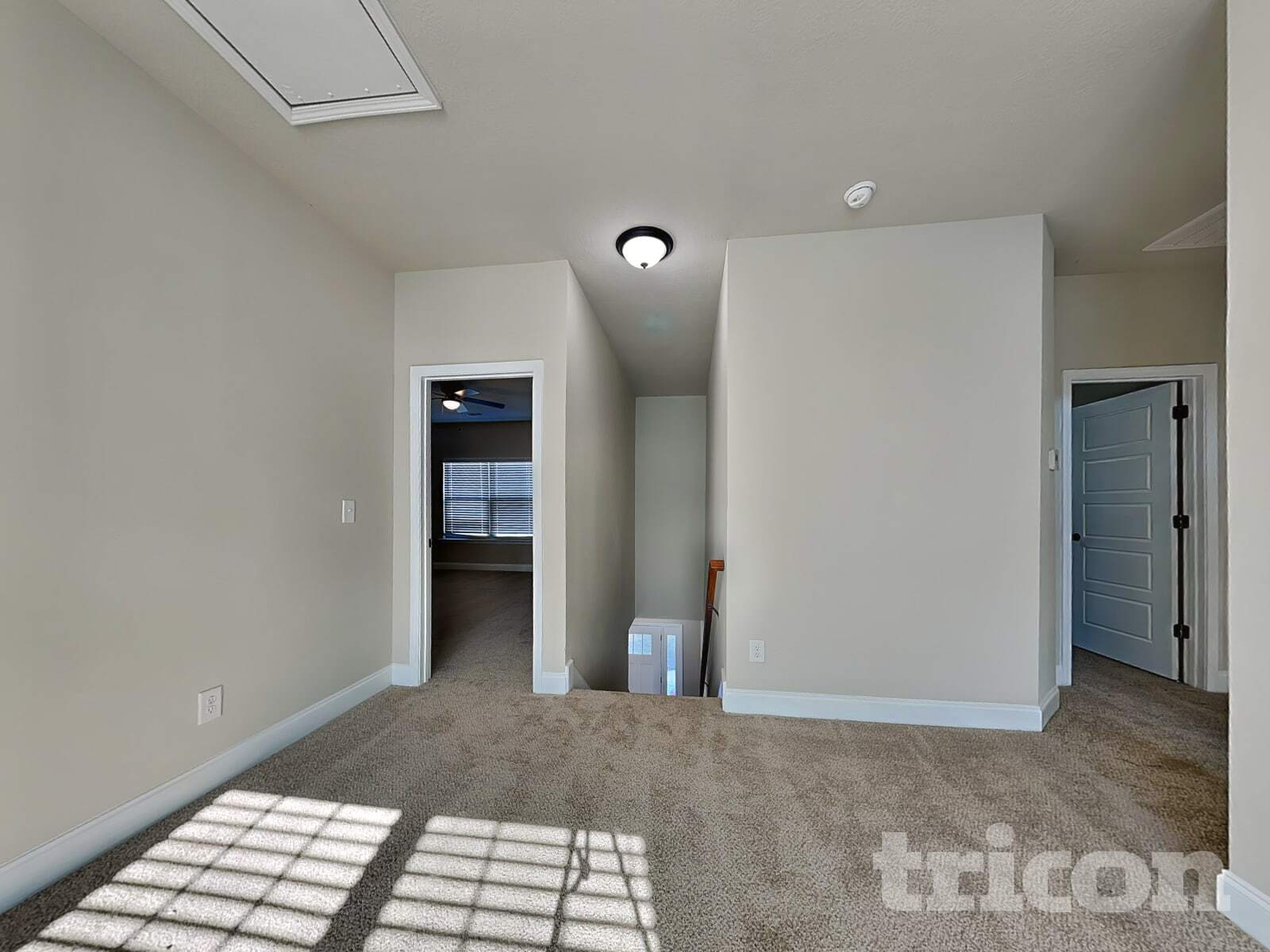 Building Photo - 667 Dandelion Row