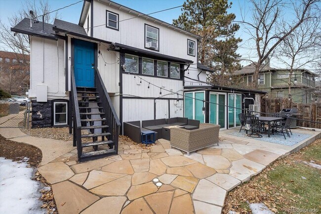 Building Photo - 920 14th St
