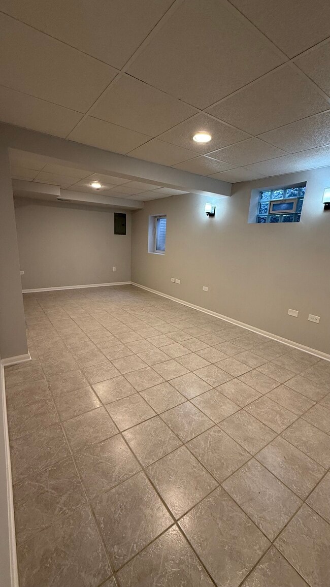 Building Photo - 3531 Princeton Ave