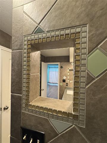 Building Photo - 2736 Silver Creek Dr