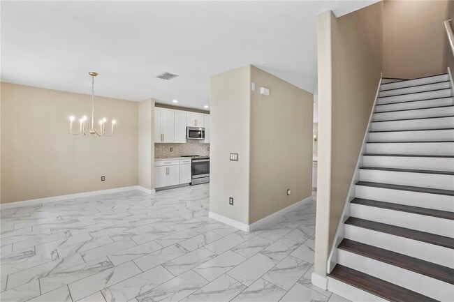 Building Photo - 717 N Rome Ave