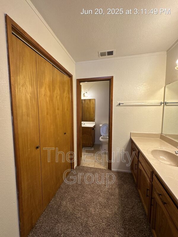 Building Photo - 4430 W Cypress Ave