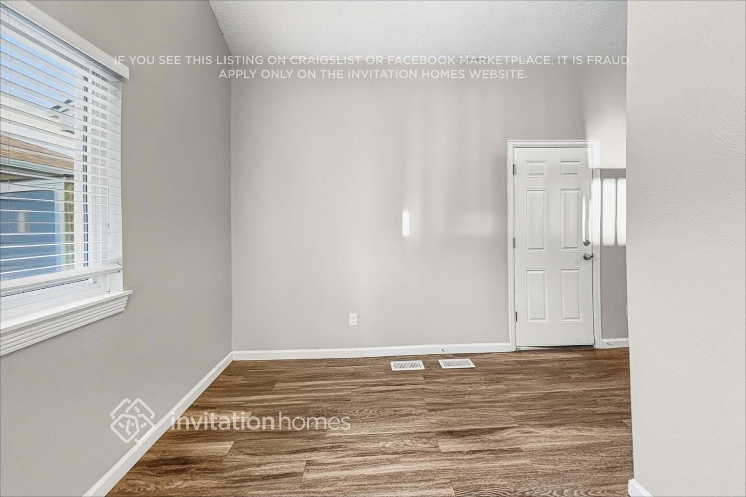 Building Photo - 12193 Monaco Dr