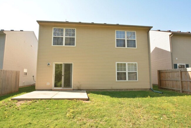 Building Photo - Pike Township 4 bedroom home