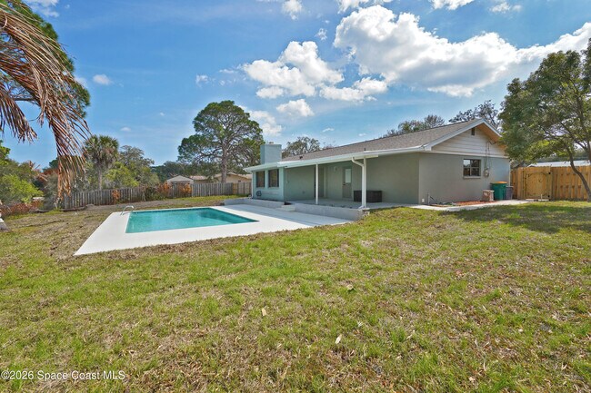 Building Photo - 540 Elliott Dr