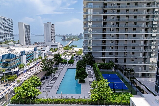 Building Photo - 1400 Biscayne Blvd