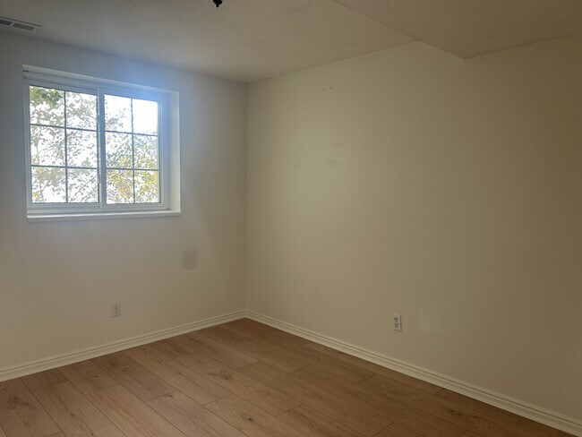 Building Photo - 11562 Cherry Knoll Cir