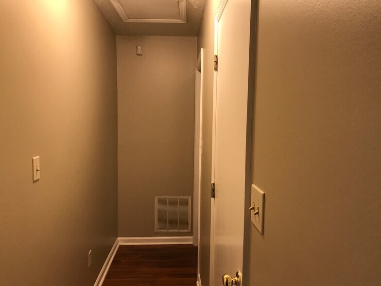 Building Photo - 5617 Longbow Drive