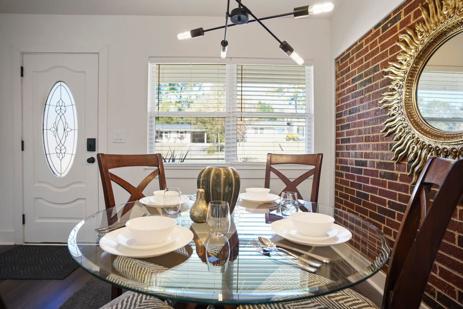 Building Photo - 2234 Edgemore Dr SE