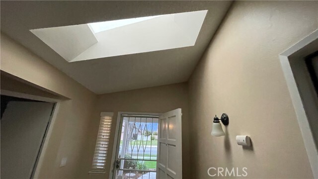 Building Photo - 1328 E Pennsylvania Ave