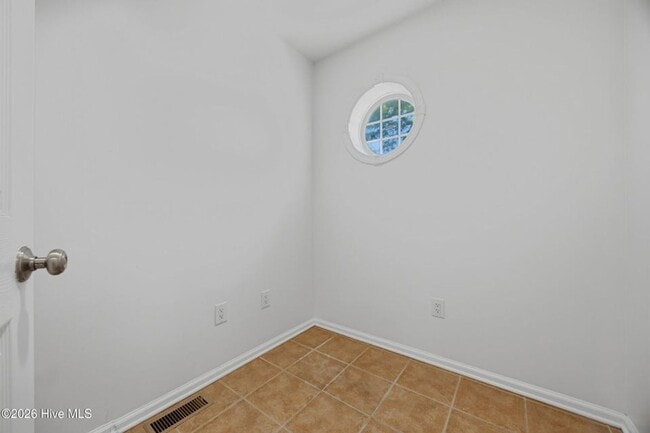 Building Photo - 141 Sherrill Loop Rd