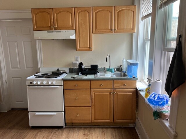 Building Photo - 895 Huntington Ave