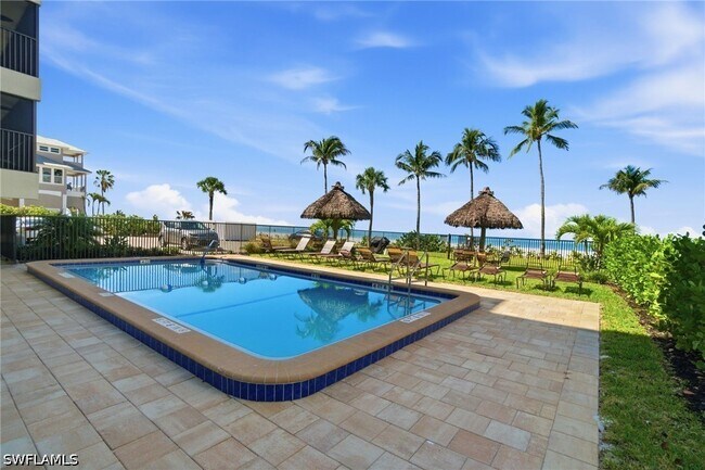 Building Photo - 4450 Estero Blvd