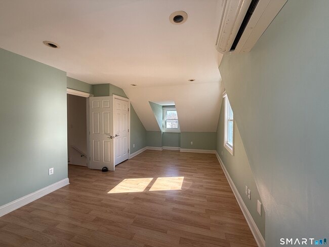 Building Photo - 46 Prudence Dr