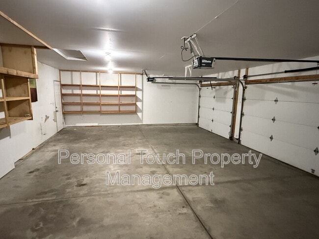 Building Photo - 3677 Polk St S