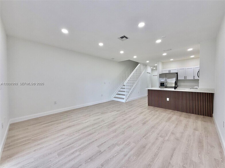 Building Photo - 4412 Woodland Cir