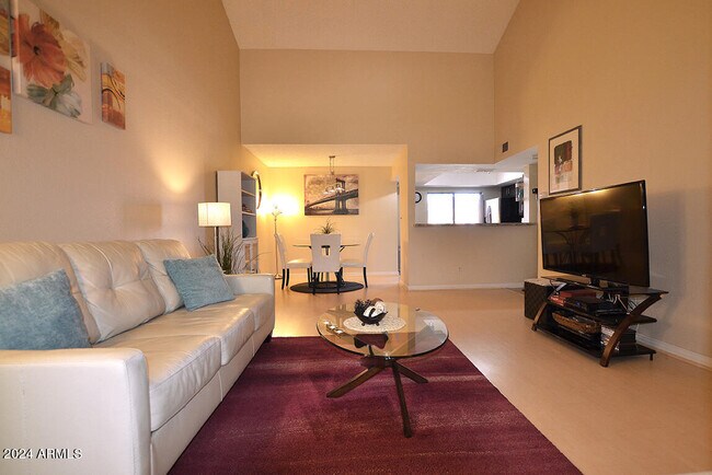 Building Photo - 9550 N 94th Pl