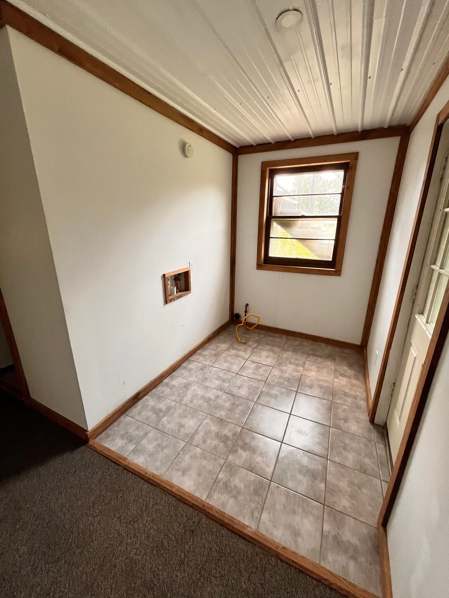 Building Photo - 38687 Armstrong Rd